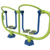 Kinderfitness de Dubbele Airwalker 15 Dit duurzame kinderfitnesstoestel voor buitengebruik is ideaal om kinderen spelenderwijs aan lichaamsbeweging te laten doen.